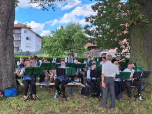Mehr über den Artikel erfahren Musik beim Baustellengottesdienst
