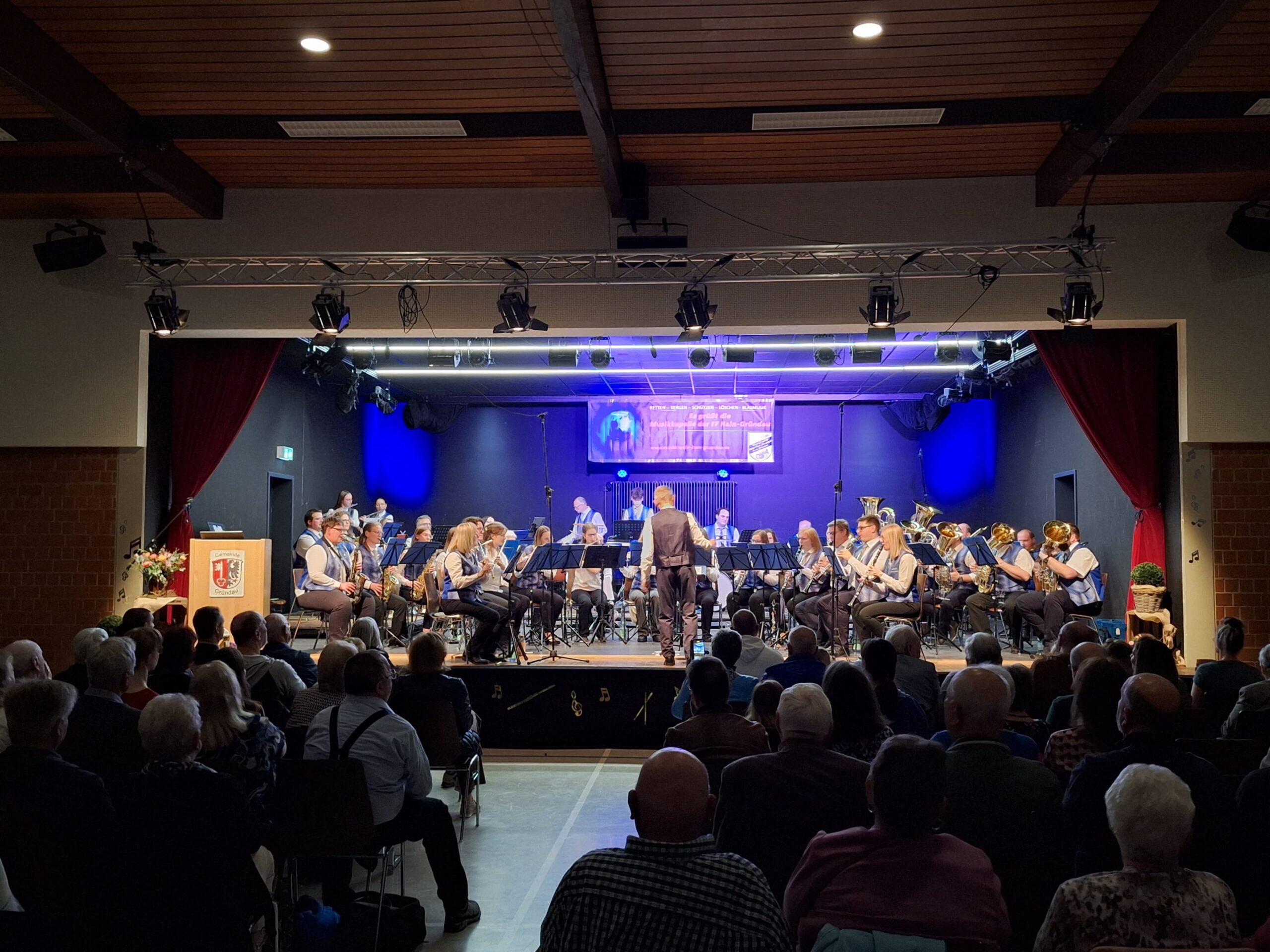 Du betrachtest gerade Polkas, Piraten und Pink Panther – Frühlingskonzert 2025